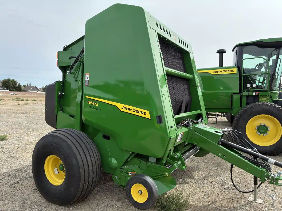 Photo de la Galerie 2 pour 2026 John Deere 561M Presse à Balle Ronde