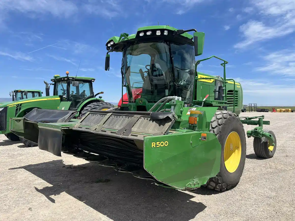 Photo de la Galerie 1 pour 2023 John Deere W235 Andaineur