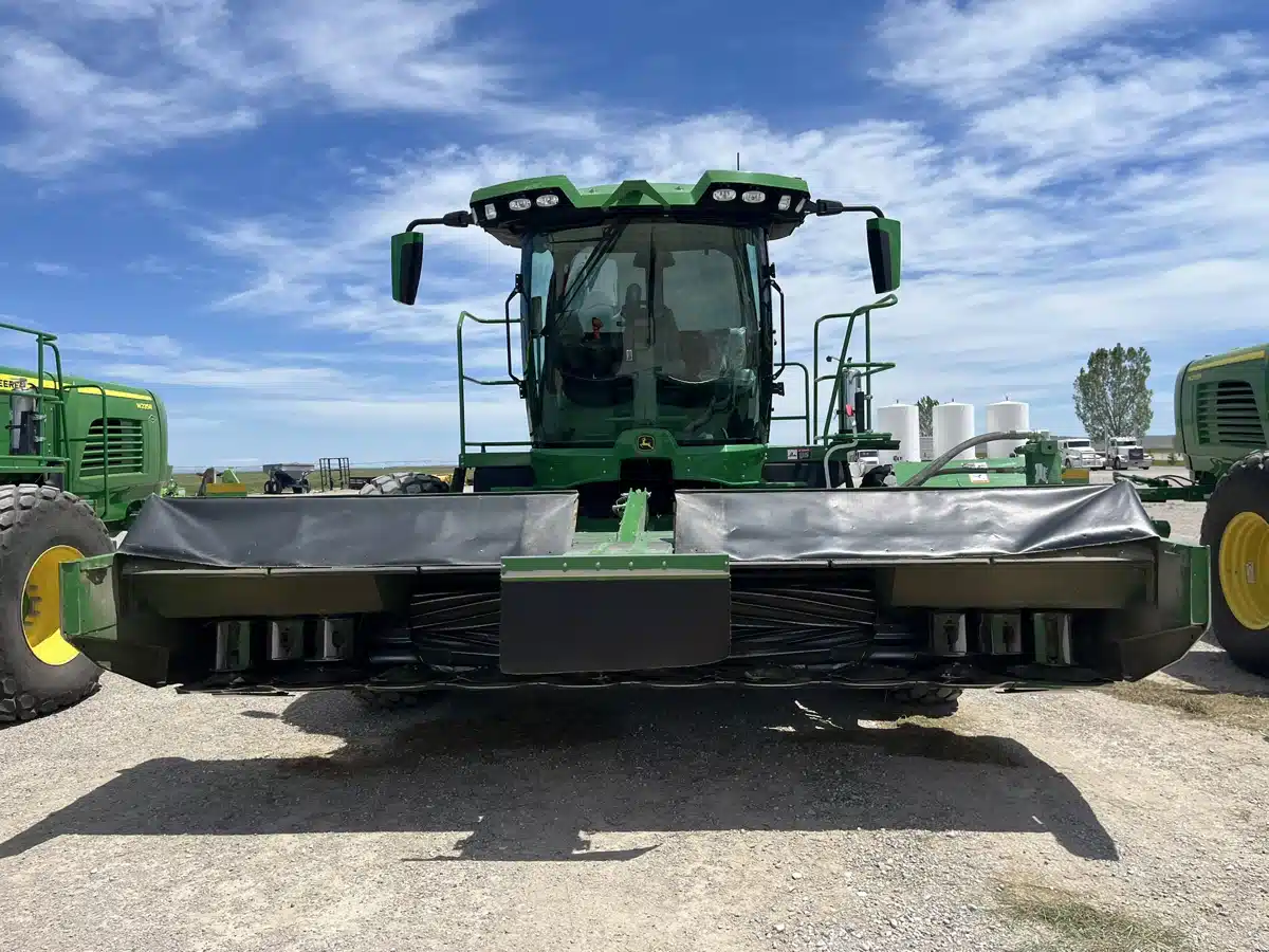 Gallery image 2 for 2023 John Deere W235 Windrower