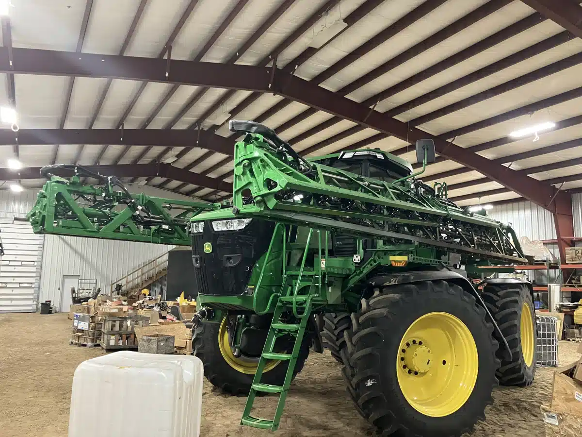 Gallery image 2 for 2026 John Deere 616R Sprayer - Self Propelled