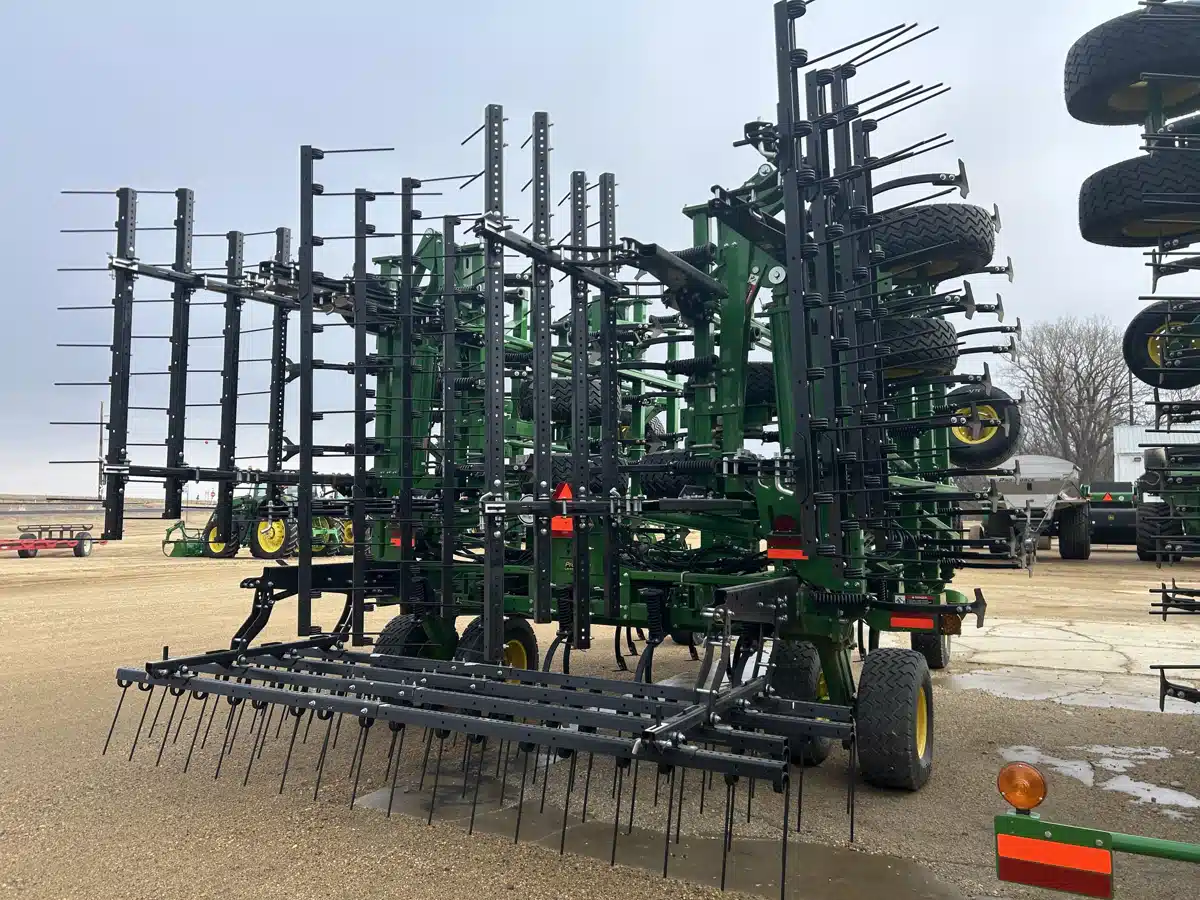 Gallery image 2 for 2024 John Deere 2230FH Cultivator