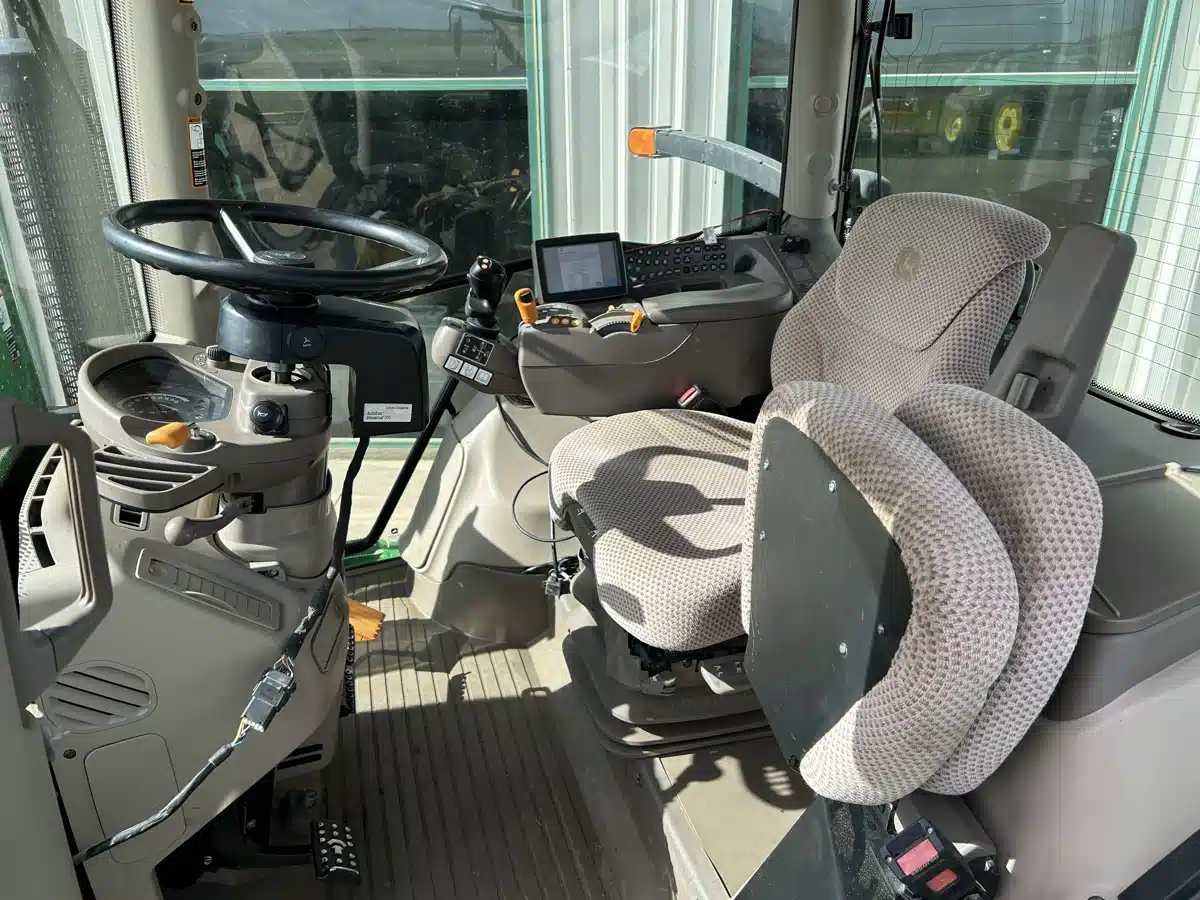 Gallery image 2 for 2014 John Deere 6190R Tractor