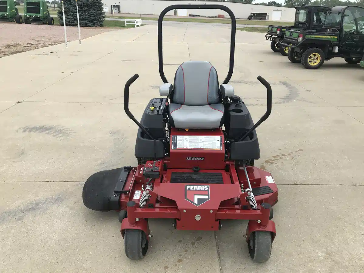 Photo de la Galerie 2 pour 2018 Ferris IS600Z23 KAV52 Tondeuse à rayon de braquage zéro