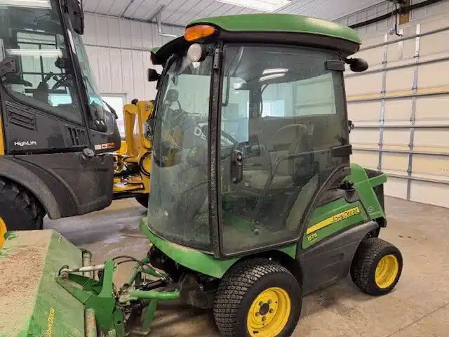 Photo de la Galerie 2 pour 2022 John Deere 1575 Tondeuse frontale