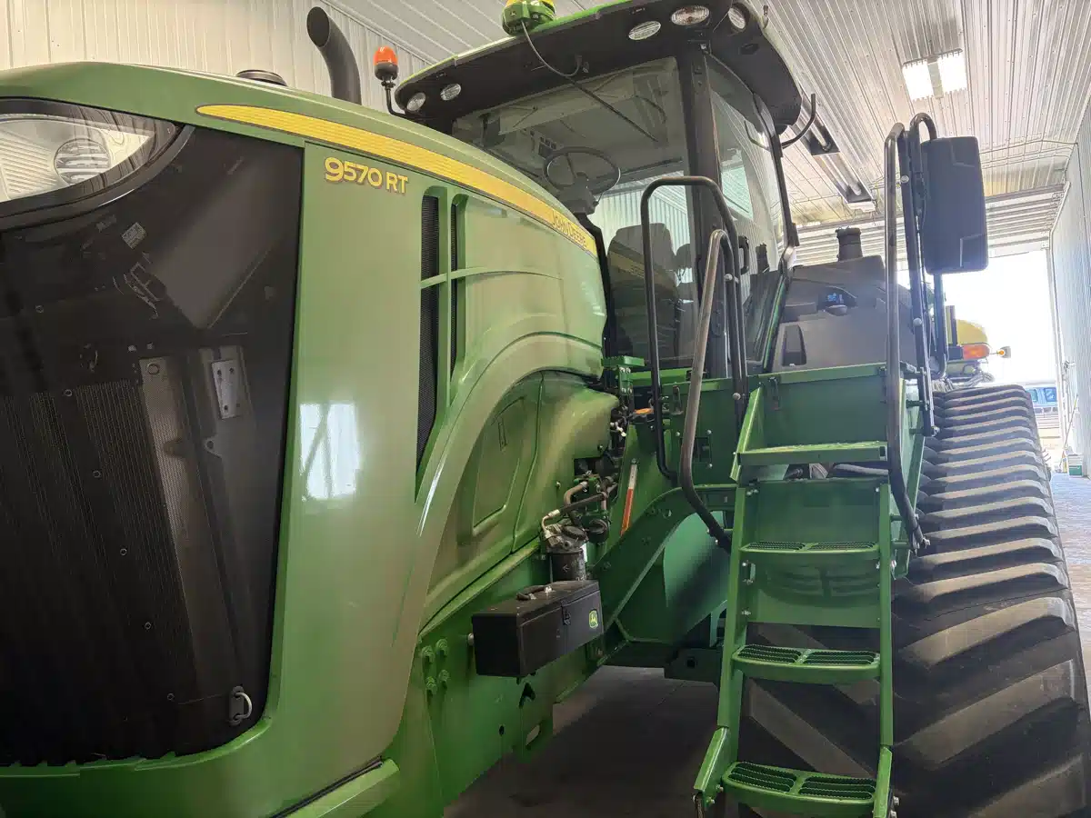 Gallery image 2 for 2020 John Deere 9570RT Tractor