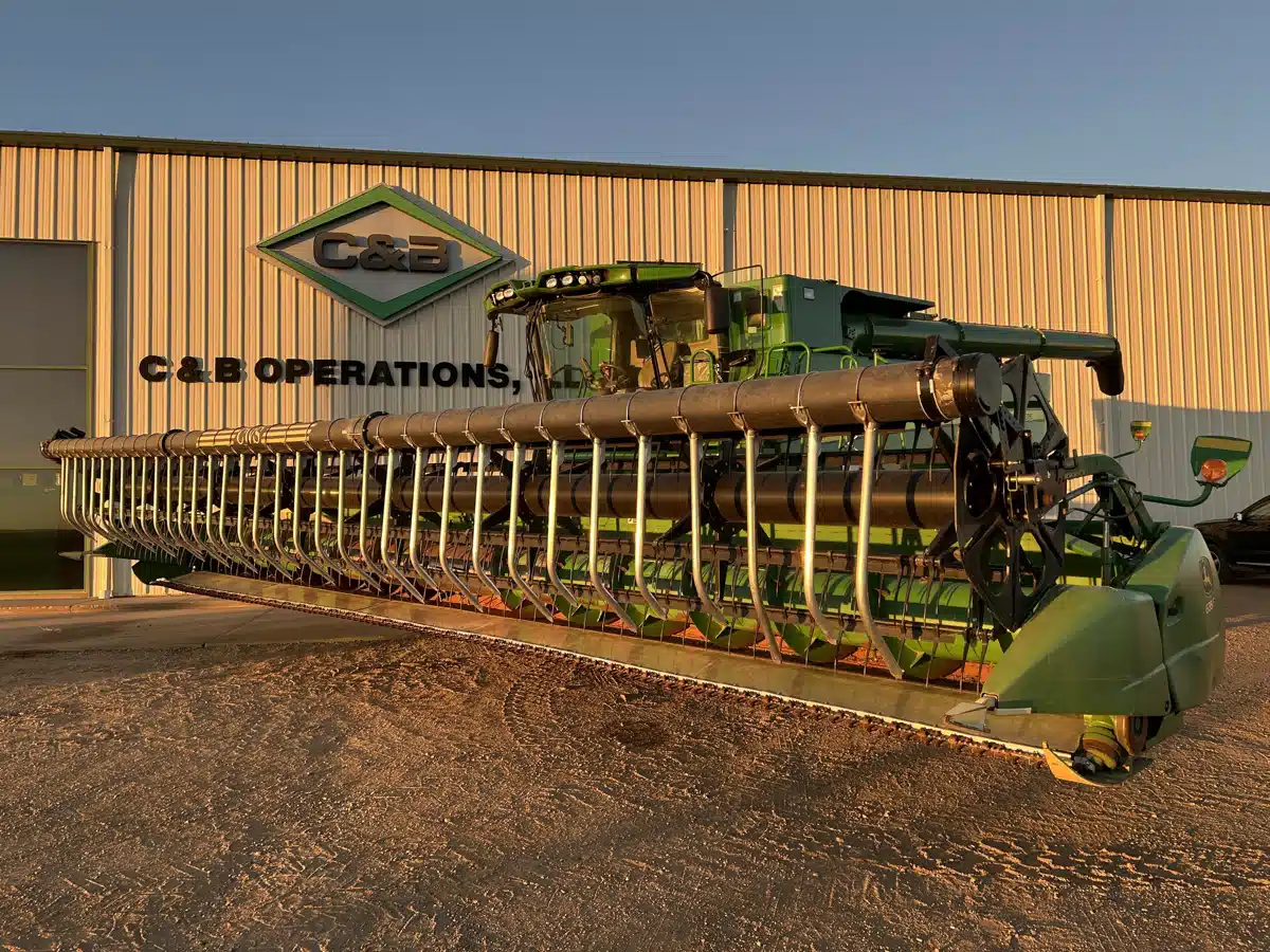 Photo de la Galerie 2 pour 2010 John Deere 635 Header - Flex