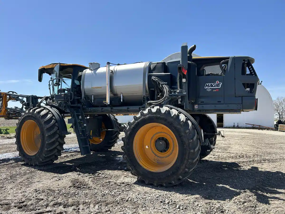 Gallery image 2 for 2022 Hagie STS 16 Sprayer - Self Propelled