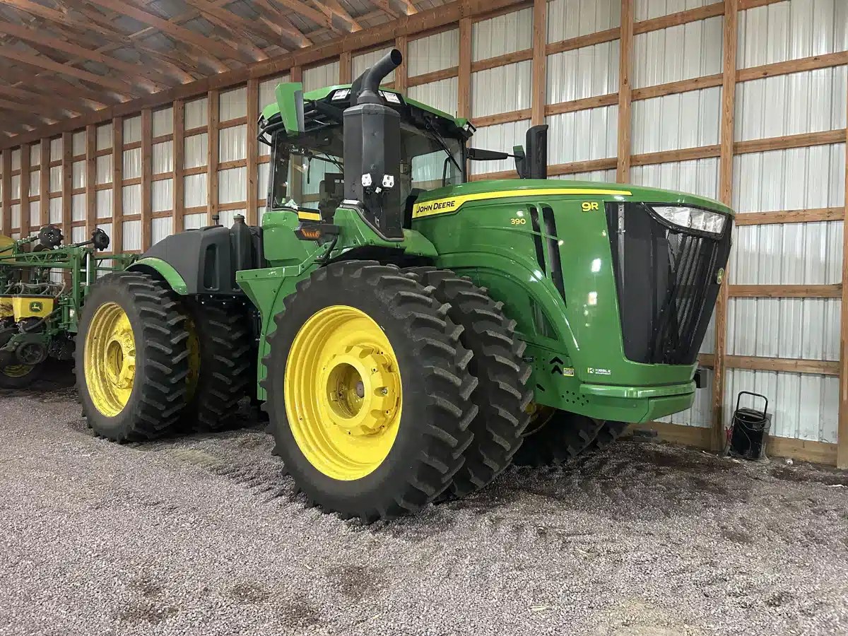 Gallery image 2 for 2024 John Deere 9R 390 Tractor