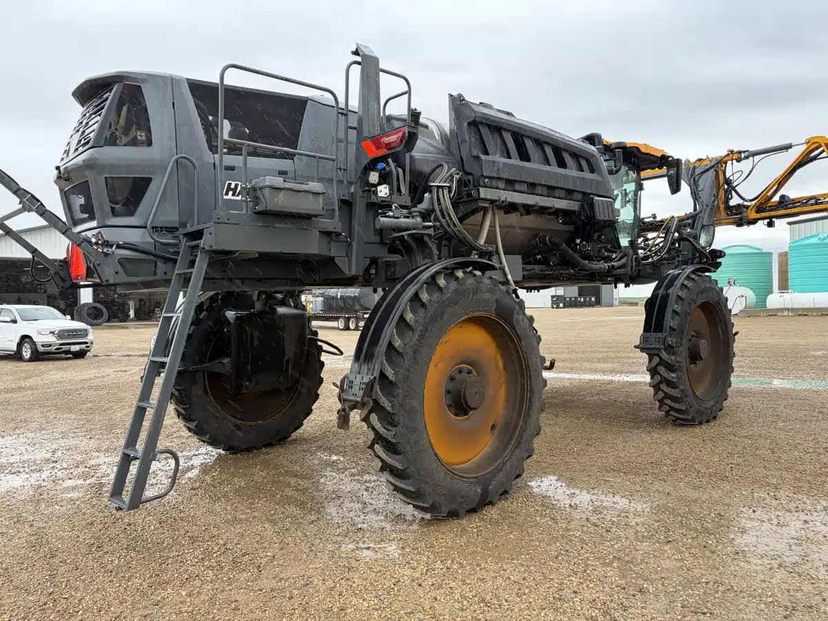 Photo de la Galerie 2 pour 2025 Hagie STS 16 Arroseur - Automoteur