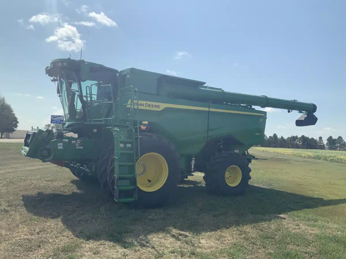 Photo de la Galerie 2 pour 2025 John Deere S7 800 Batteuse