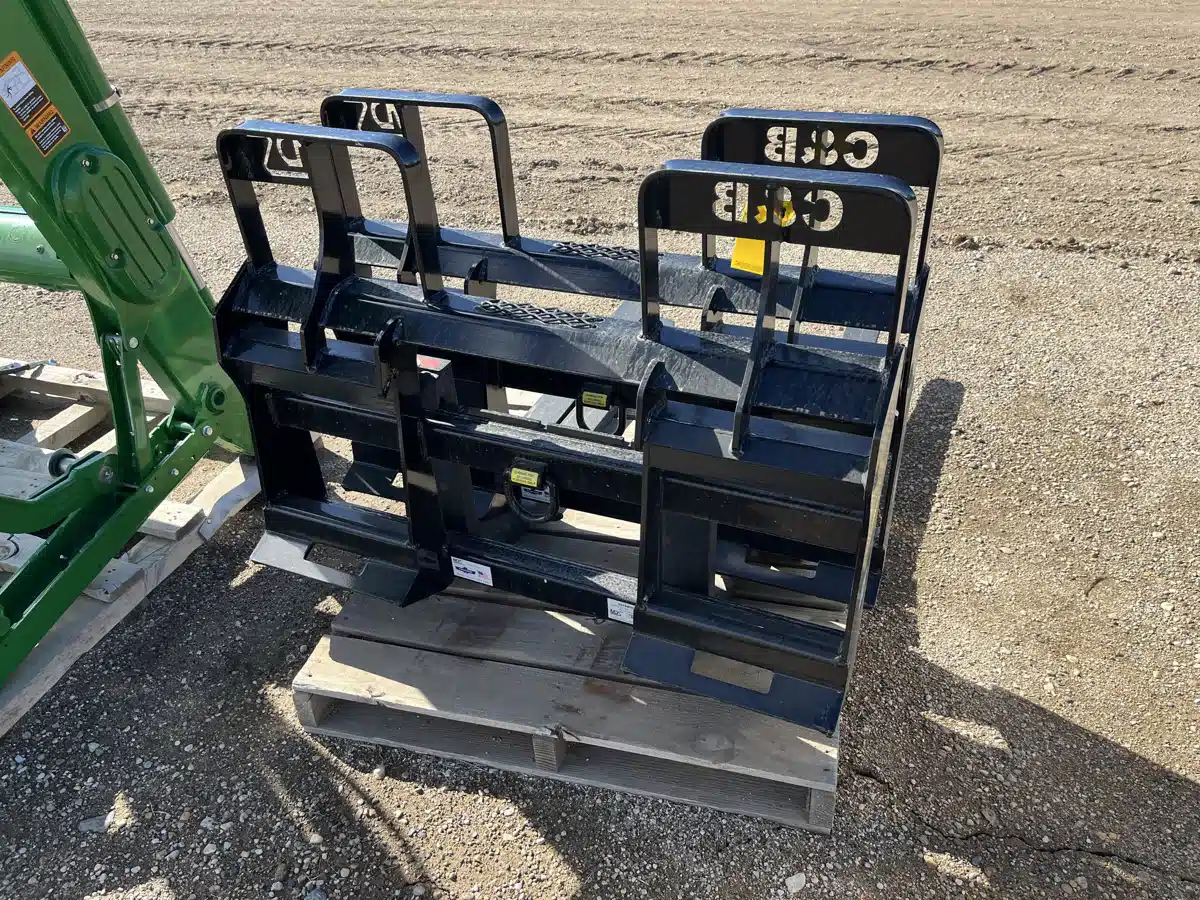 Photo de la Galerie 2 pour MDS Manufacturing Walk Thru Rail Style Pallet Fork Autre