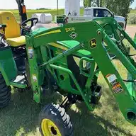 Photo de la Galerie 2 pour 2023 John Deere 220R chargeur frontal