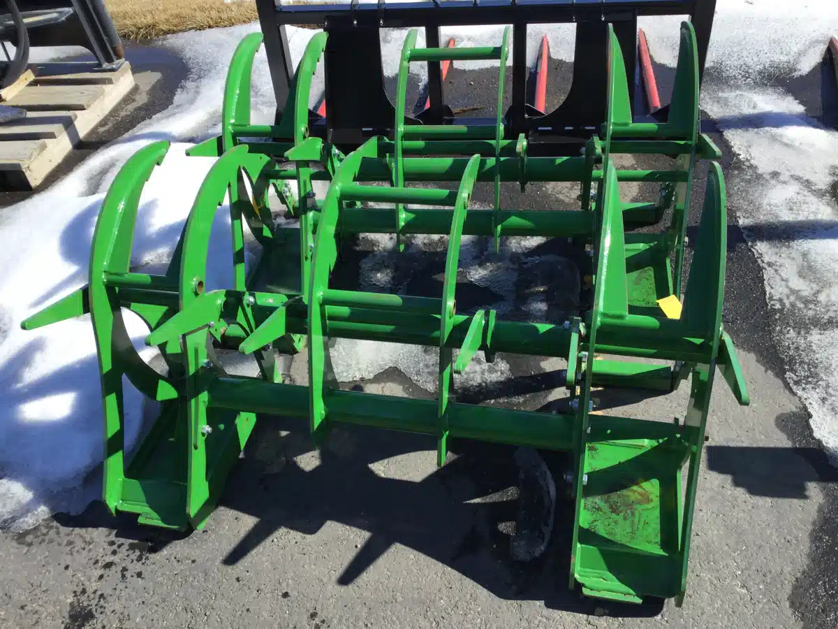 Photo de la Galerie 2 pour Westendorf BC-4215 Brush Crusher Tracteur
