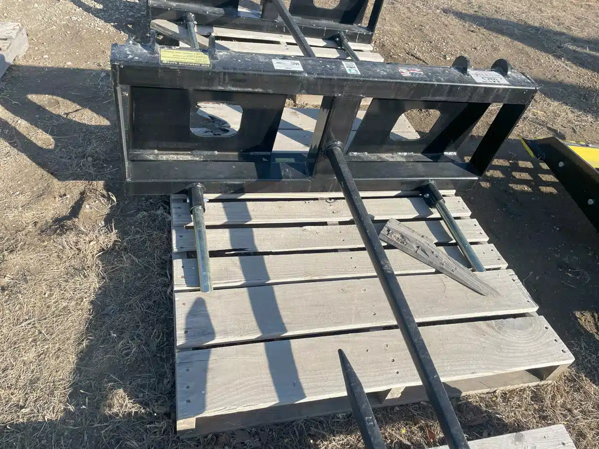 Gallery image 1 for MDS Manufacturing 5500 Single Tine Bale Stabber Attachment