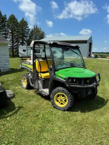 Photo de la Galerie 2 pour 2022 John Deere XUV 865M Véhicule utilitaire
