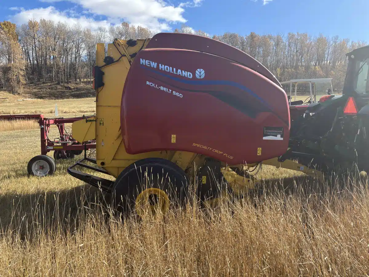 Photo de la Galerie 2 pour 2022 New Holland ROLL-BELT 560 Presse à Balle Ronde