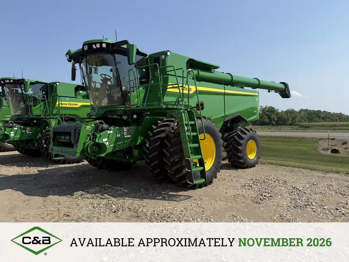 Gallery image 1 for 2026 John Deere S7 800 Combine