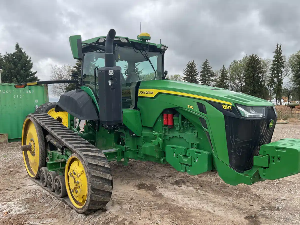 Gallery image 1 for 2021 John Deere 8RT 370 Tractor