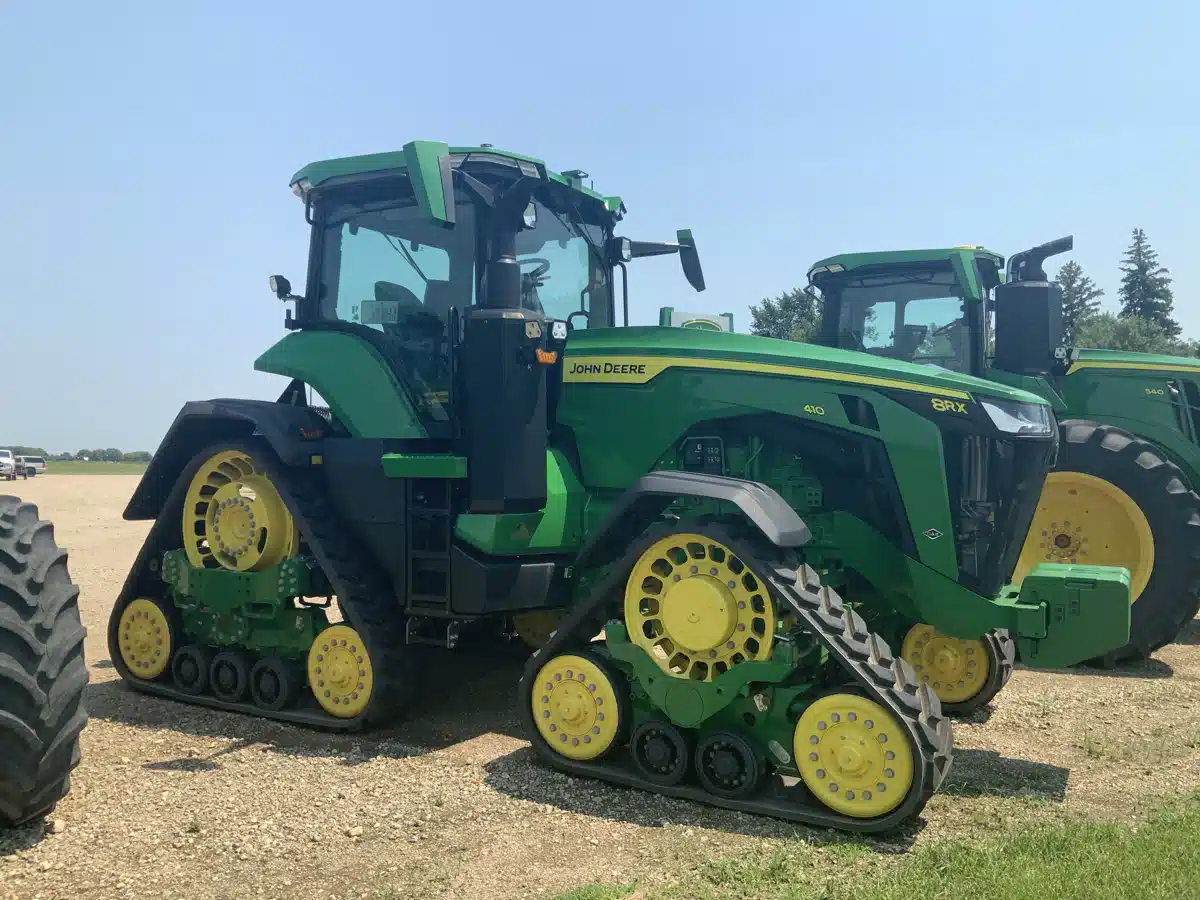 Photo de la Galerie 1 pour 2023 John Deere 8RX 410 Tracteur