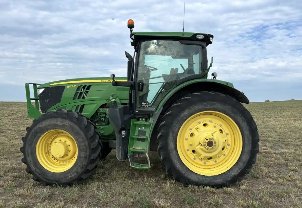 Gallery image 1 for 2016 John Deere 6175R Tractor