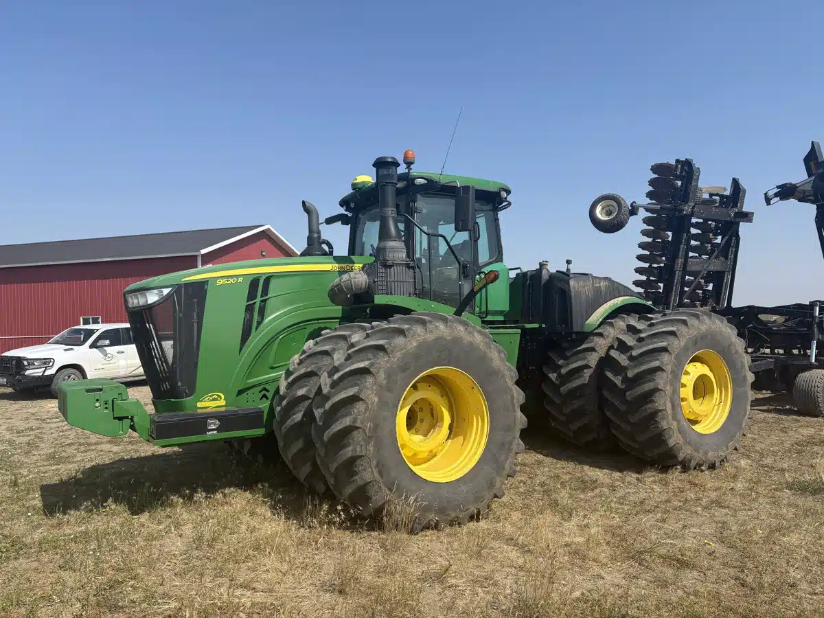 Gallery image 1 for 2019 John Deere 9520R Tractor