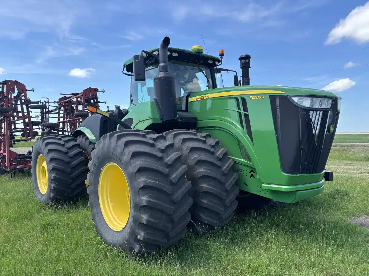 Gallery image 2 for 2019 John Deere 9520R Tractor