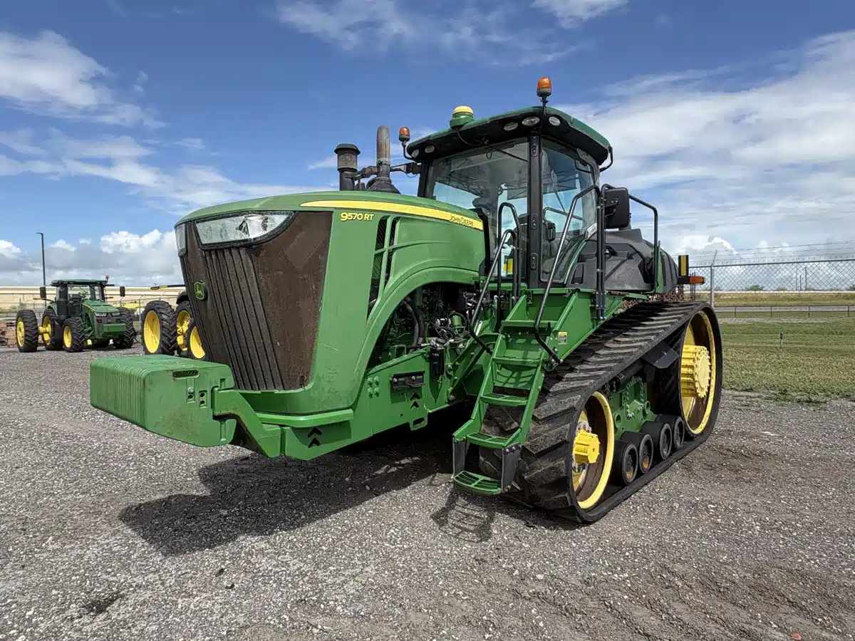 Gallery image 1 for 2017 John Deere 9570RT Tractor