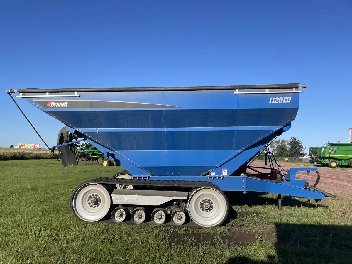 Gallery image 2 for 2022 Brandt 1120XT Grain Cart
