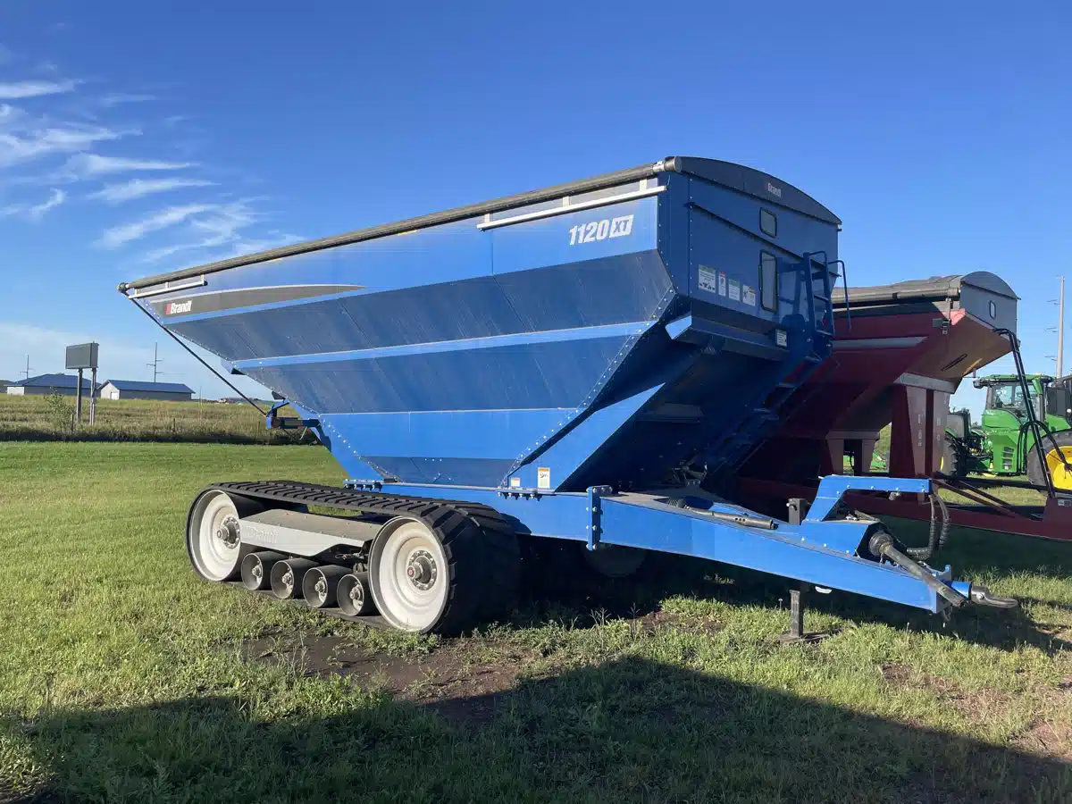 Gallery image 1 for 2022 Brandt 1120XT Grain Cart
