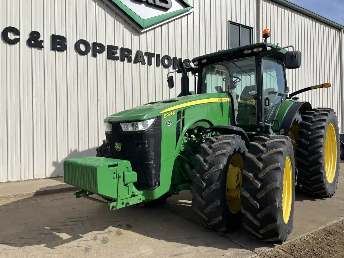 Gallery image 2 for 2017 John Deere 8295R Tractor