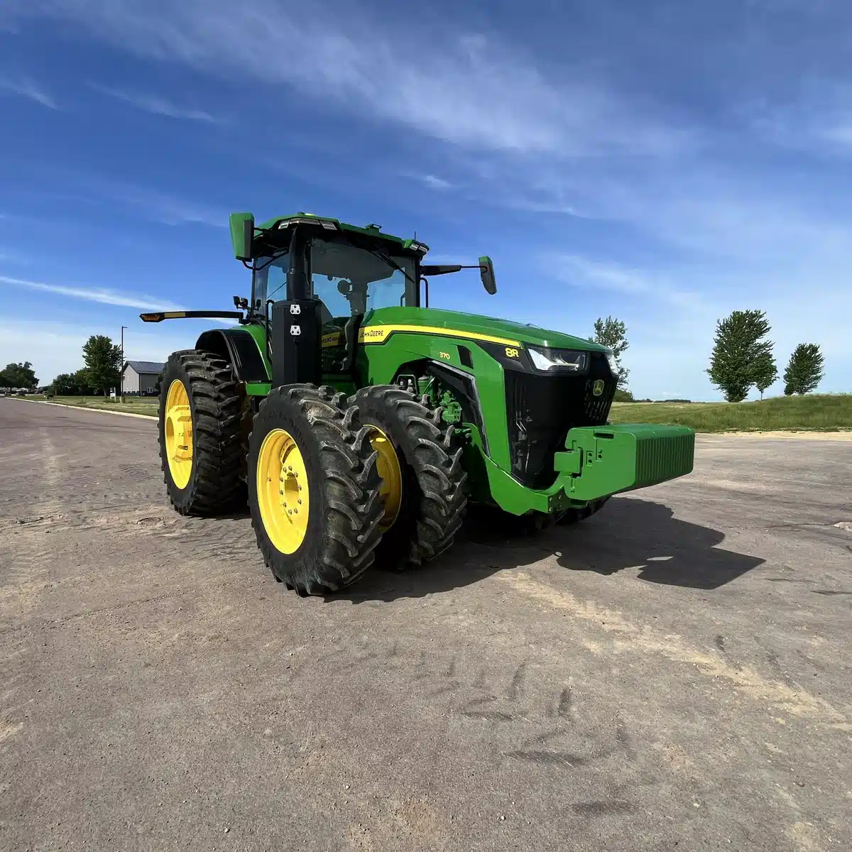 Gallery image 1 for 2024 John Deere 8R 370 Tractor