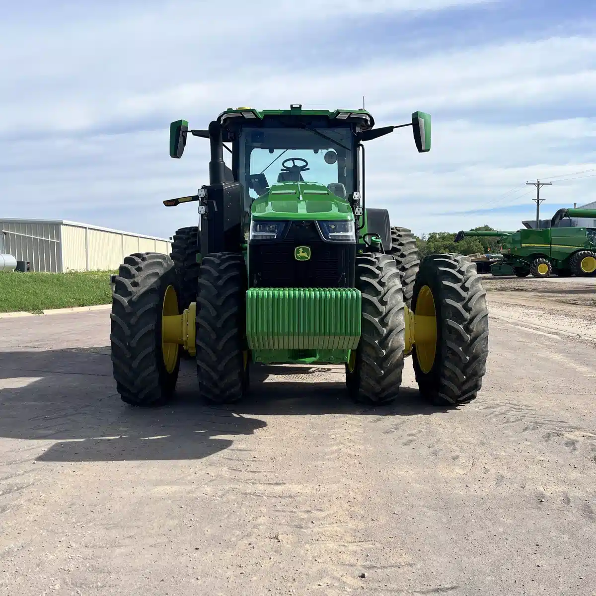 Gallery image 2 for 2024 John Deere 8R 370 Tractor