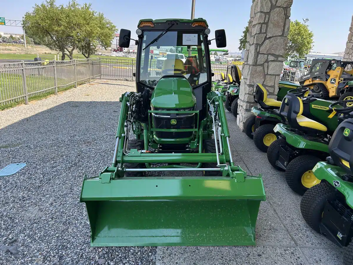 Gallery image 2 for 2027 John Deere 1R 25 Tractor