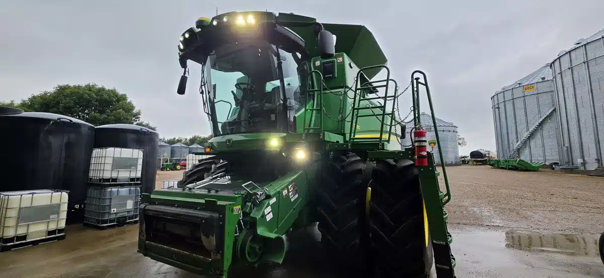Photo de la Galerie 1 pour 2022 John Deere S780 Batteuse