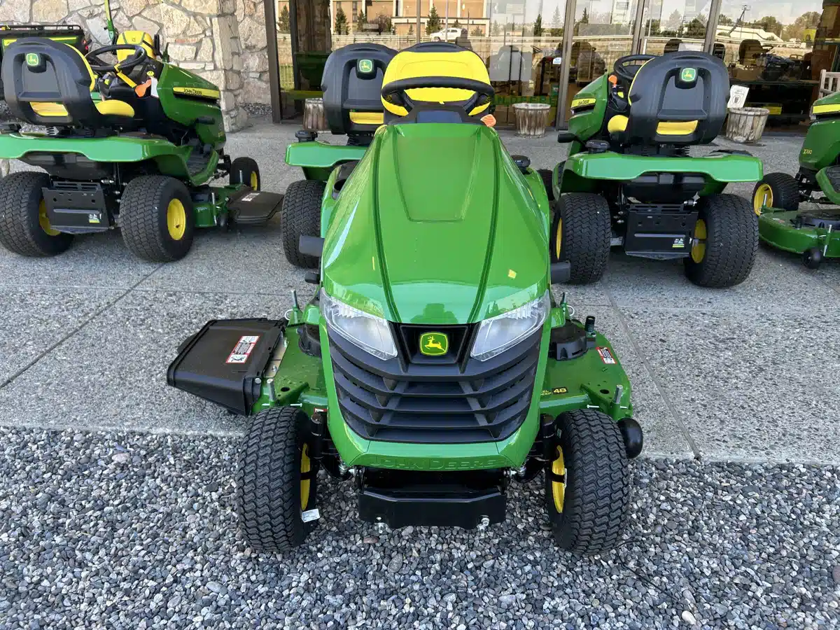 Photo de la Galerie 2 pour 2026 John Deere X350 Tracteur à pelouse
