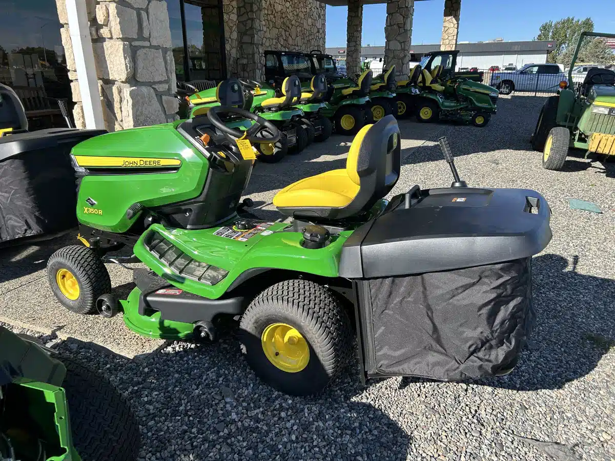 Gallery image 2 for 2026 John Deere X350R Lawn Tractor