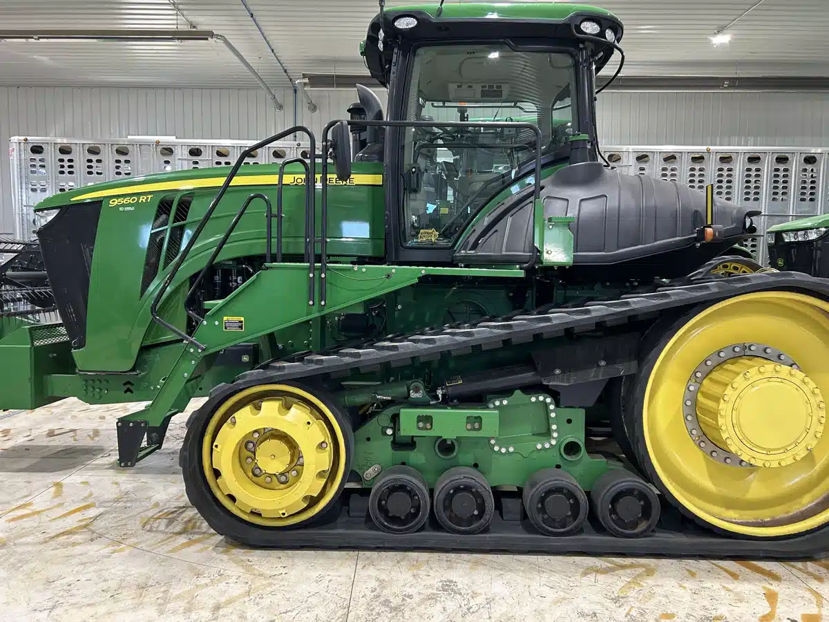 Photo de la Galerie 2 pour 2014 John Deere 9560RT Tracteur