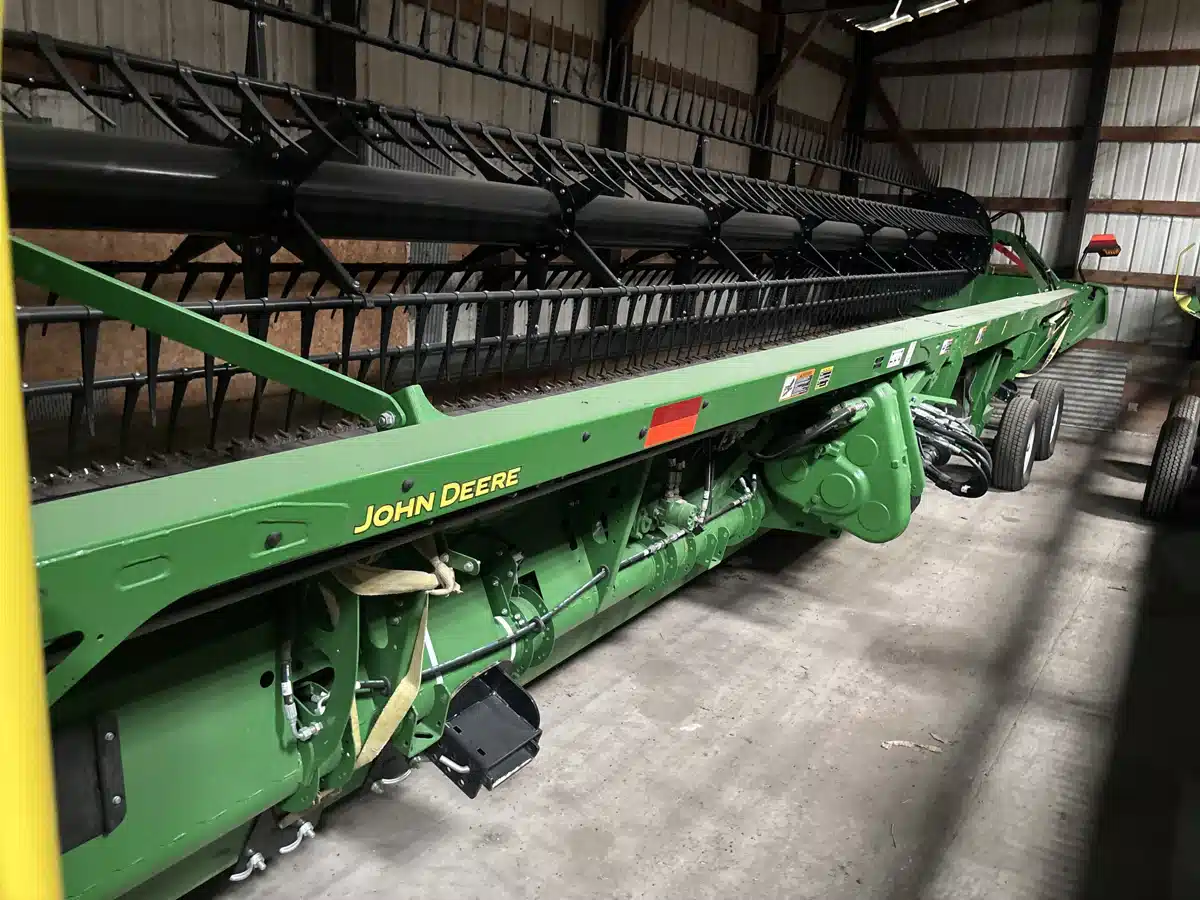 Gallery image 2 for 2025 John Deere RDF 35 Header - Flex Draper