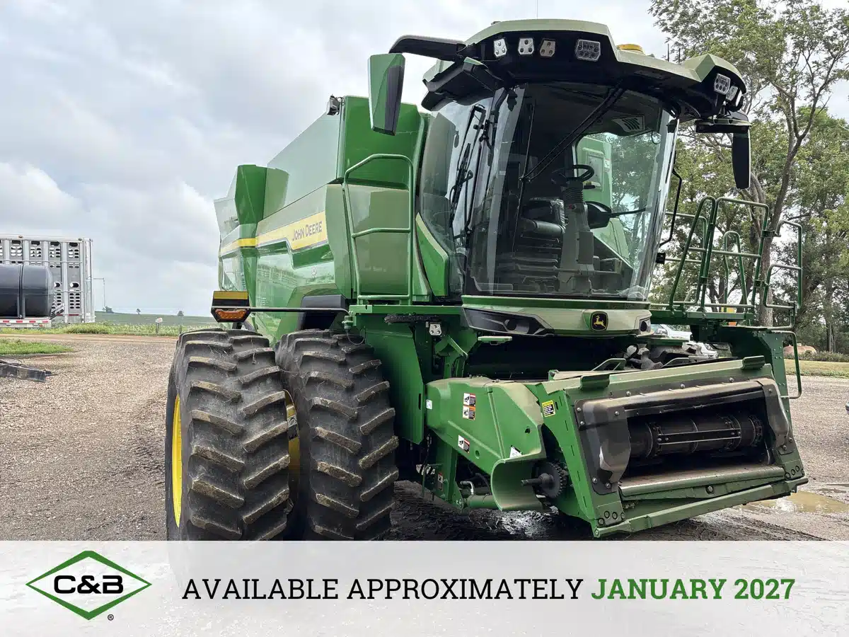 Gallery image 1 for 2025 John Deere S7 700 Combine
