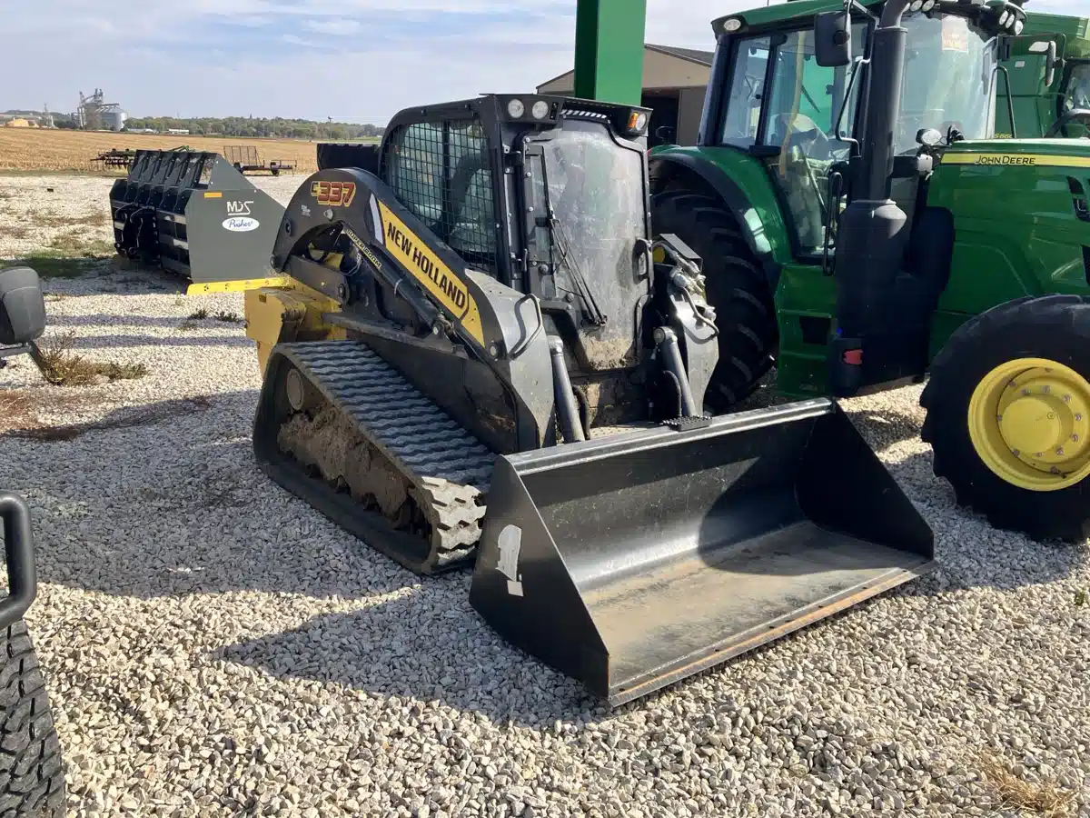 Gallery image 1 for 2022 New Holland Construction C337 Track Loader