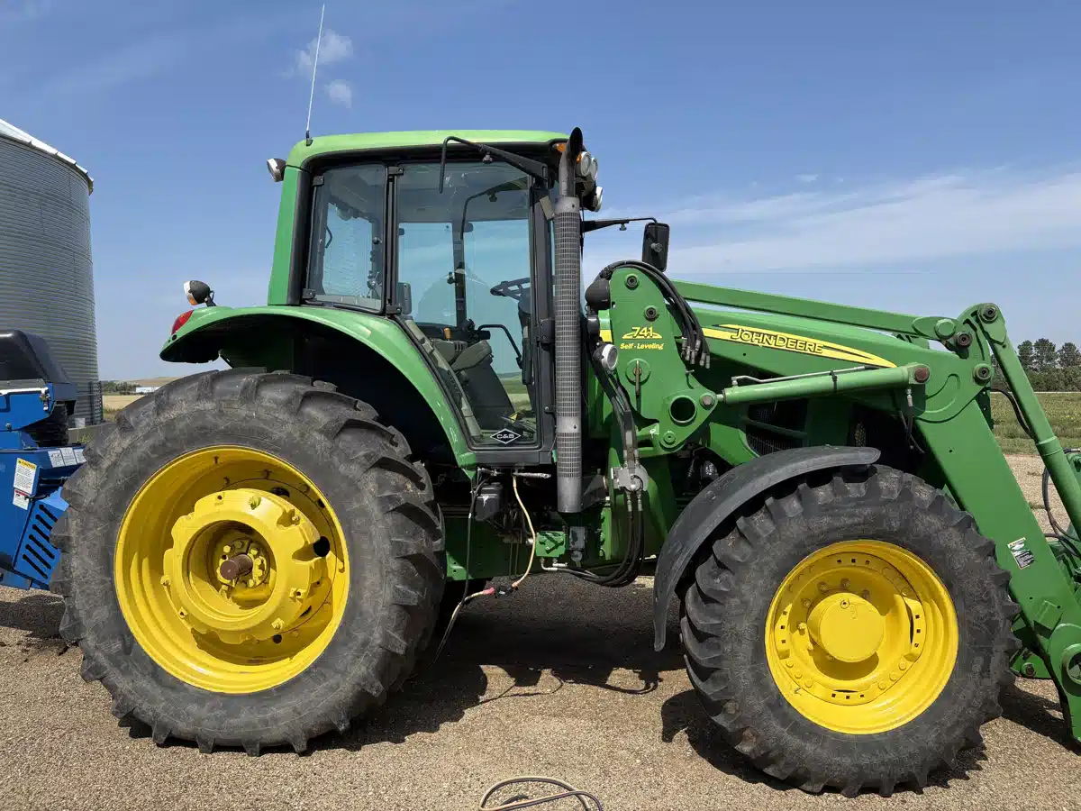 Photo de la Galerie 1 pour 2007 John Deere 7430 PREMIUM Tracteur