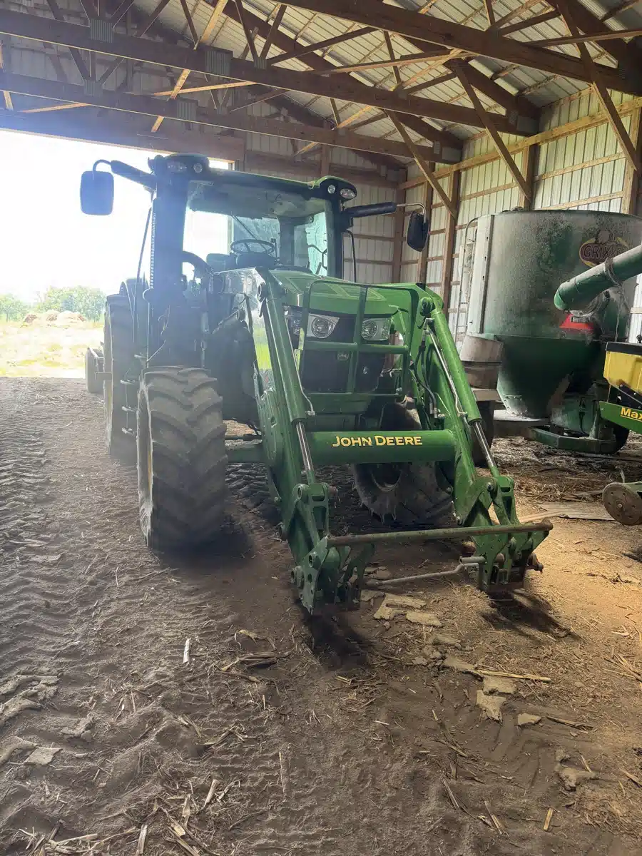 Gallery image 2 for 2013 John Deere 6125R Tractor