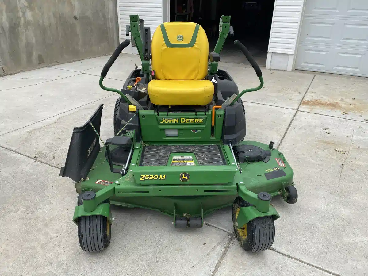 Gallery image 2 for 2023 John Deere Z530M Mower - Zero Turn