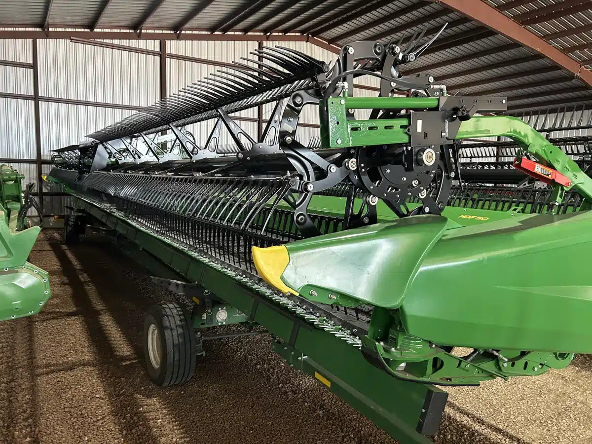 Gallery image 1 for 2026 John Deere HD50F Header - Flex Draper