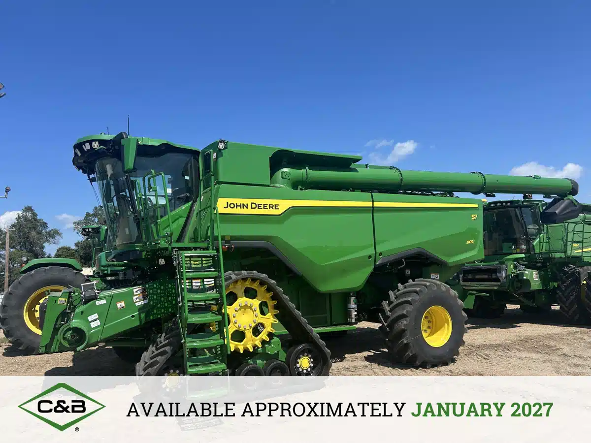 Gallery image 1 for 2026 John Deere S7 800 Combine