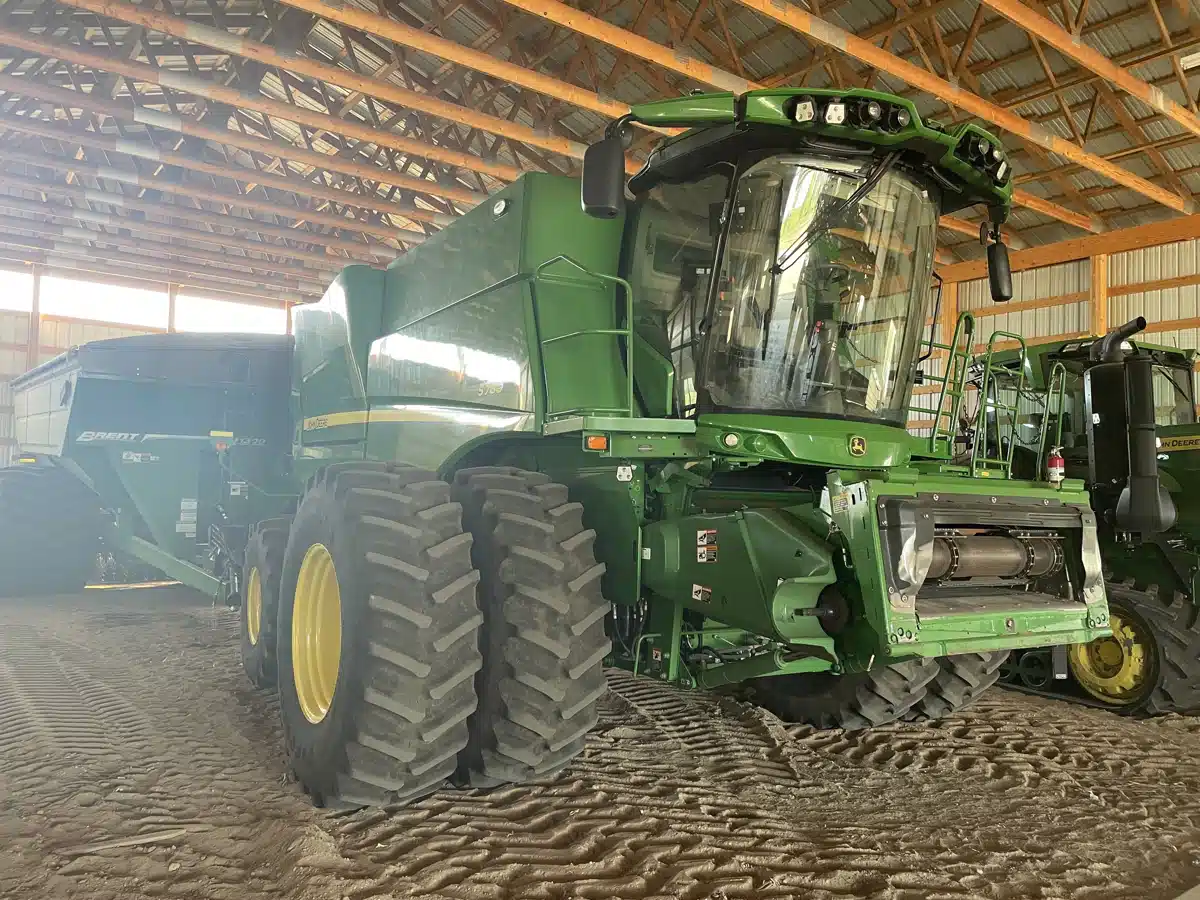 Photo de la Galerie 2 pour 2024 John Deere S780 Batteuse