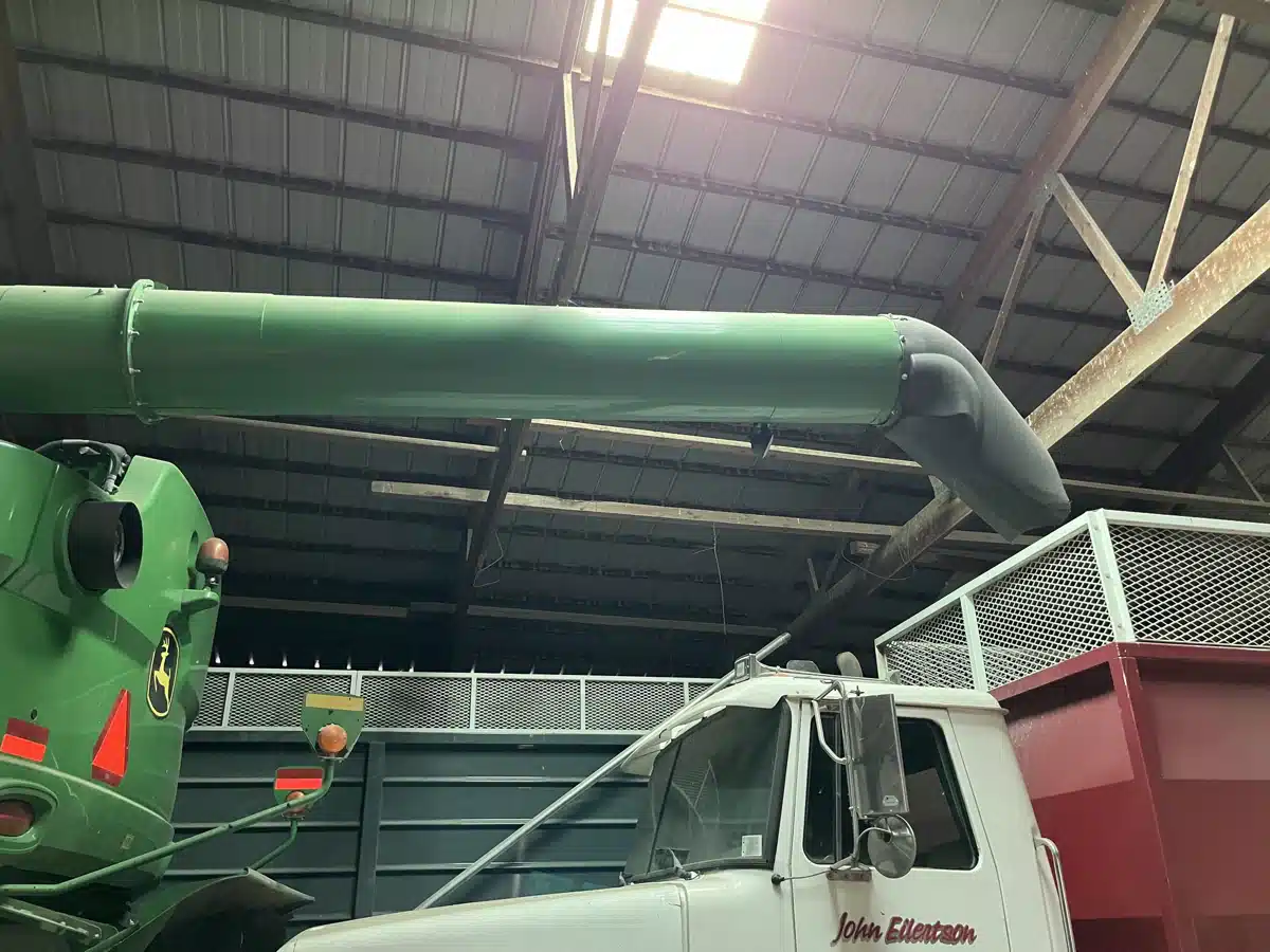 Photo de la Galerie 2 pour 2014 John Deere S670 Batteuse