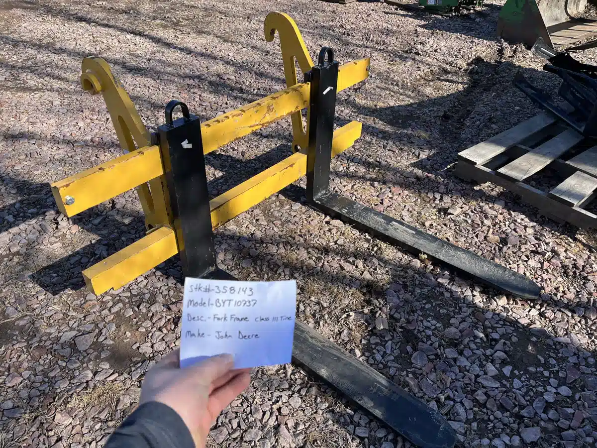 Gallery image 2 for John Deere Fork Frame with Class III Tine Attachment