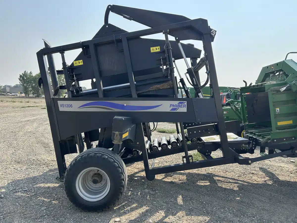 Gallery image 2 for 2022 PhiBer Manufacturing VS1206 Bale Accumulator