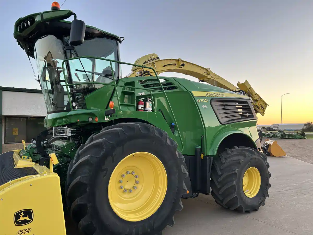 Gallery image 2 for 2021 John Deere 9700 Forage Harvester